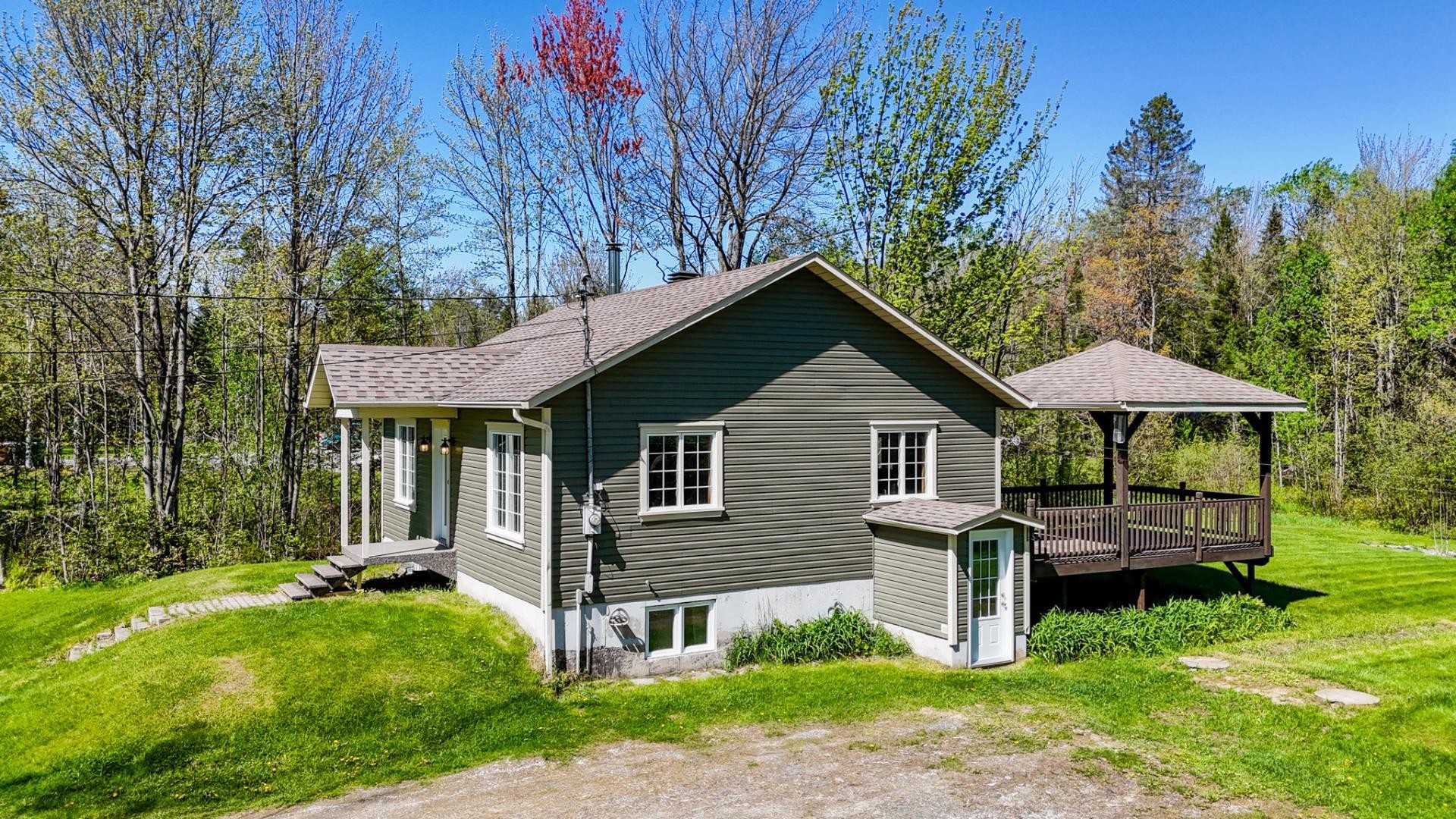 









131


Rue Clément

,
Sherbrooke (Brompton/Rock Forest/Saint-Élie/Deauville),




QC
J1R0A9

