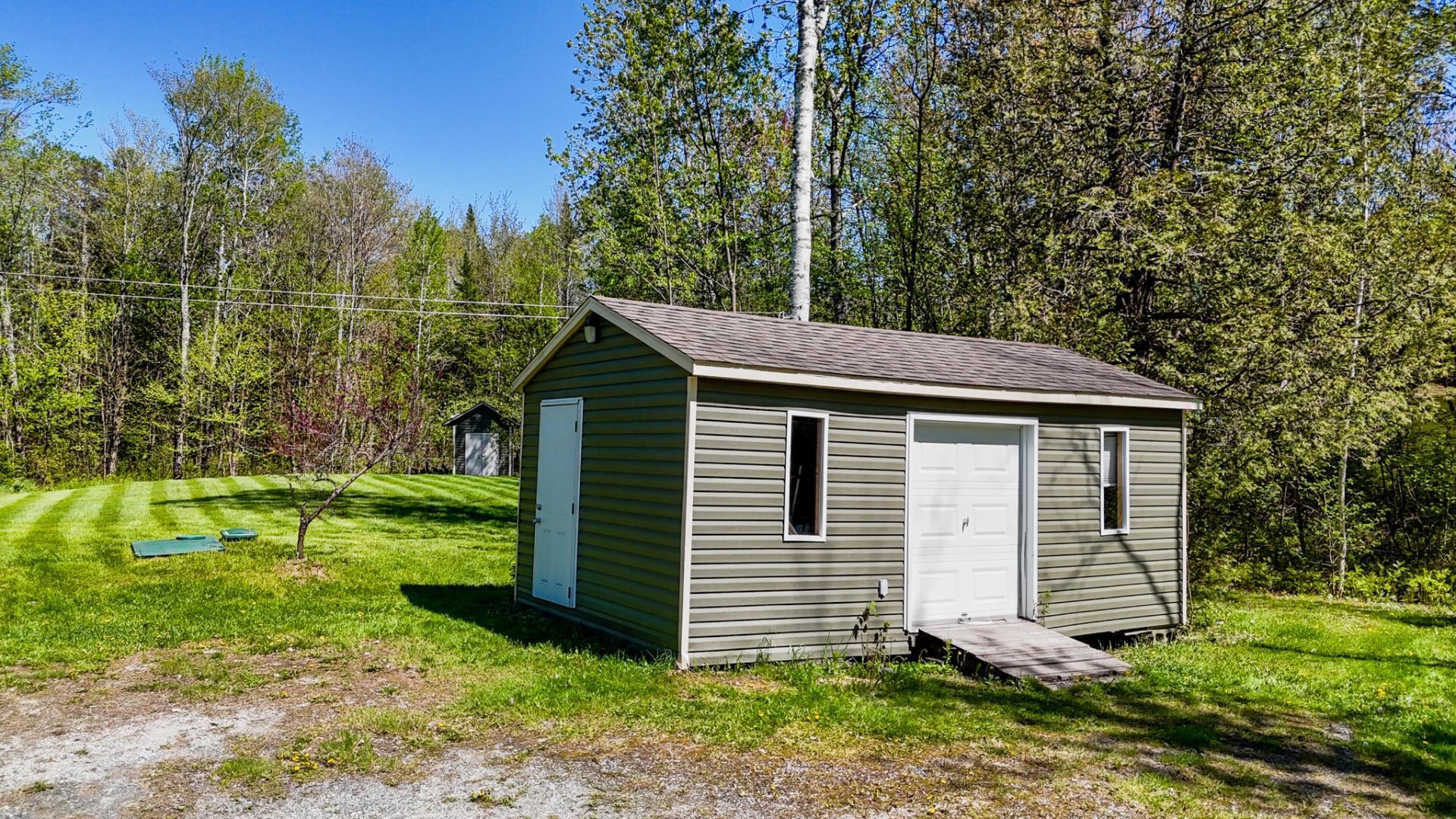 









131


Rue Clément

,
Sherbrooke (Brompton/Rock Forest/Saint-Élie/Deauville),




QC
J1R0A9

