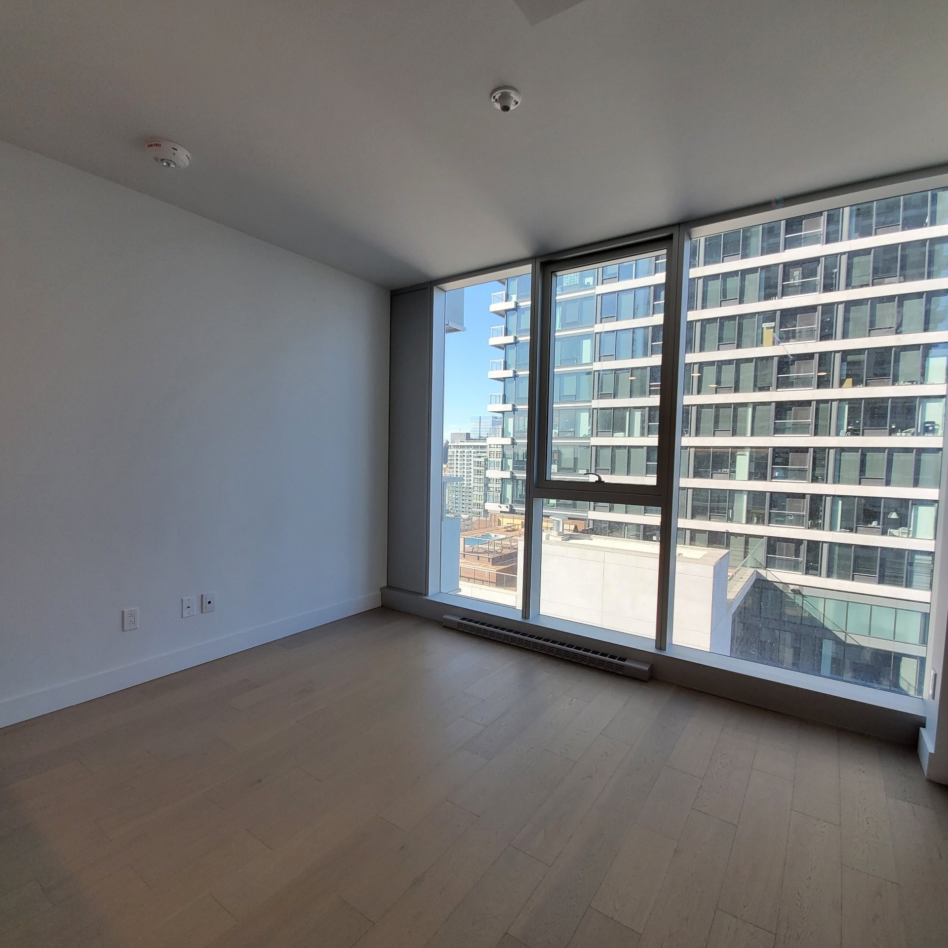 









1400


Boul. René-Lévesque O.

, 1909,
Montréal (Ville-Marie),




QC
H3G1T6


