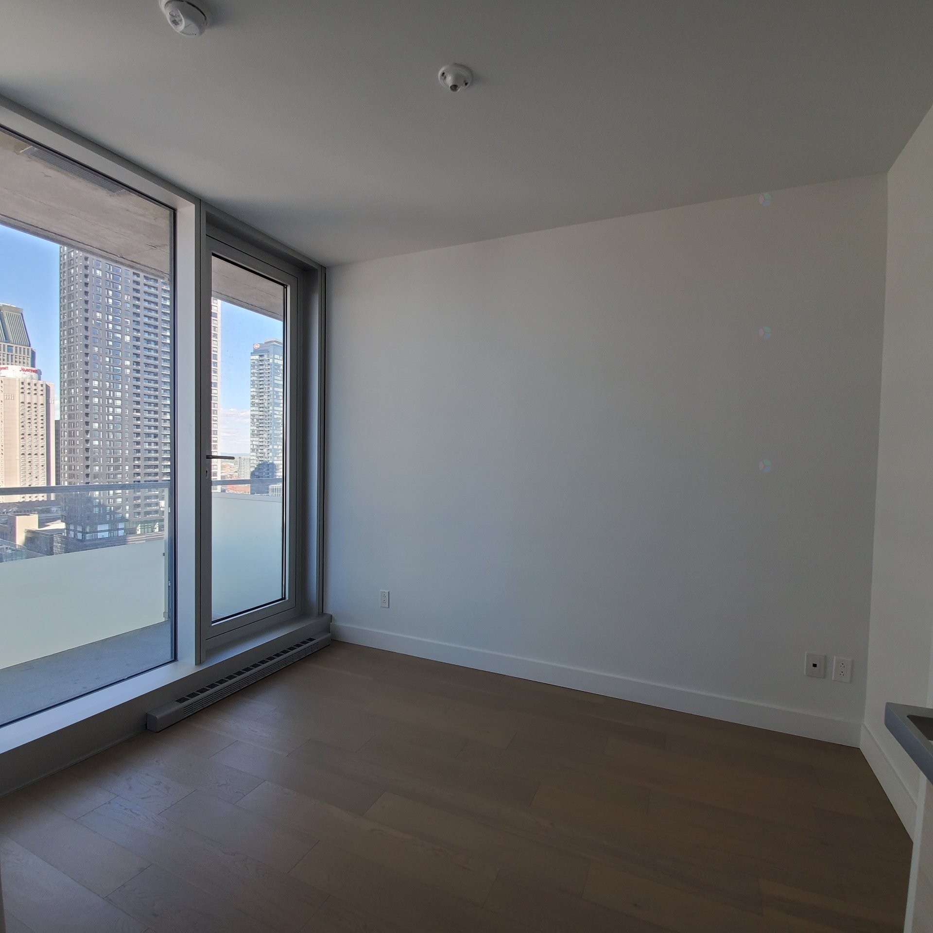 









1400


Boul. René-Lévesque O.

, 1909,
Montréal (Ville-Marie),




QC
H3G1T6

