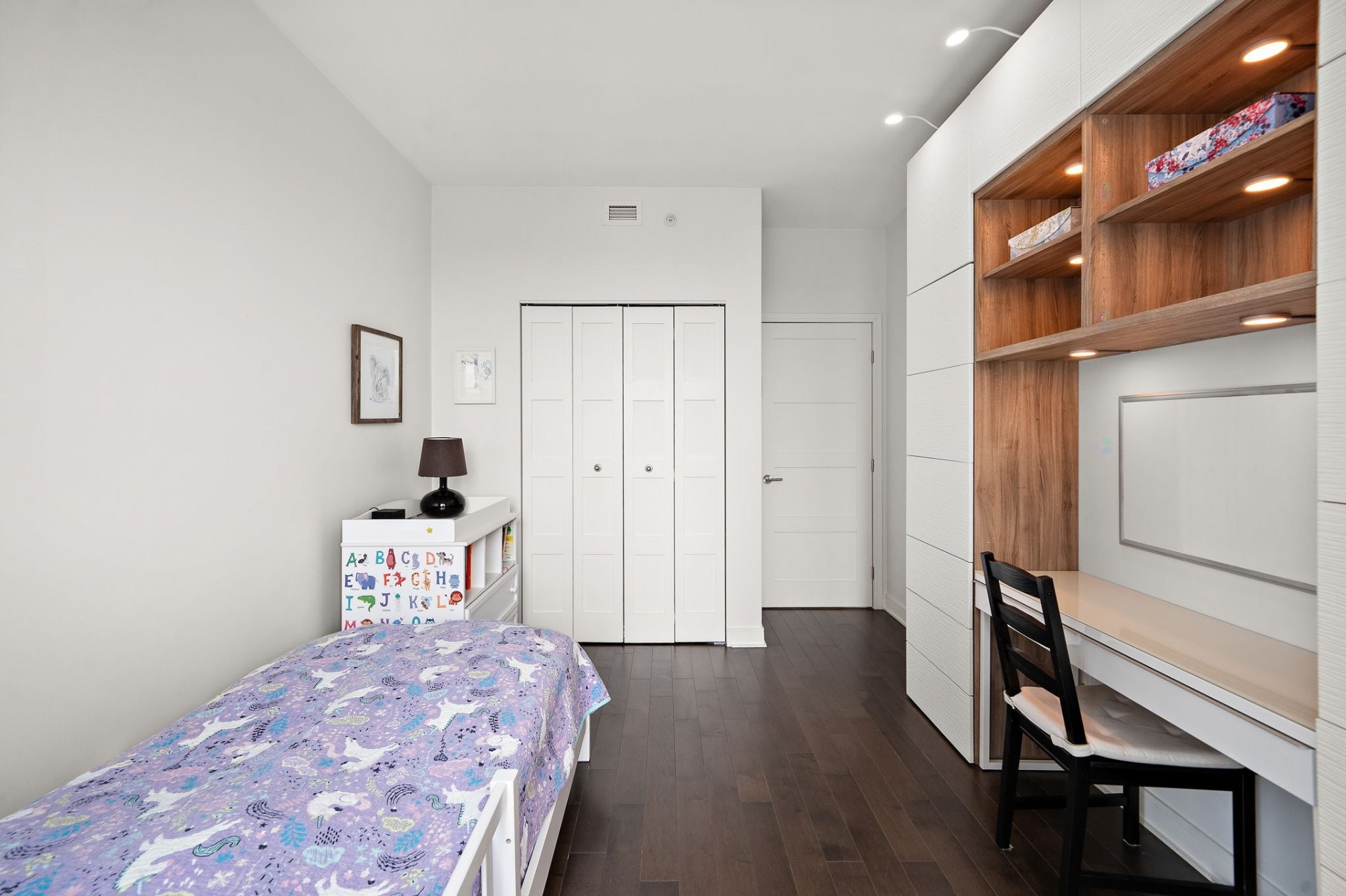 









299


Rue de la Rotonde

, 803,
Montréal (Verdun/Île-des-Soeurs),




QC
H3E0C6

