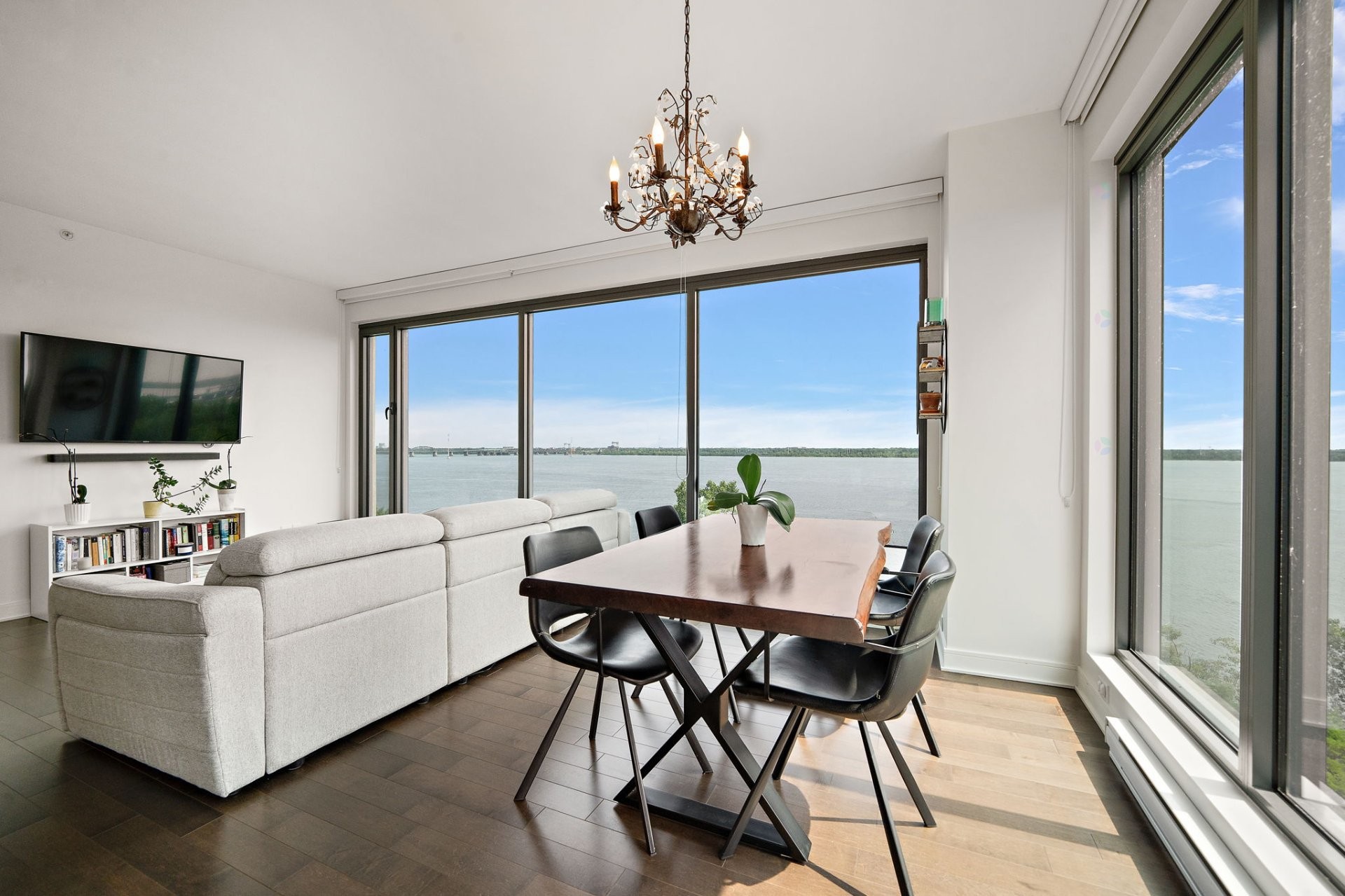 









299


Rue de la Rotonde

, 803,
Montréal (Verdun/Île-des-Soeurs),




QC
H3E0C6

