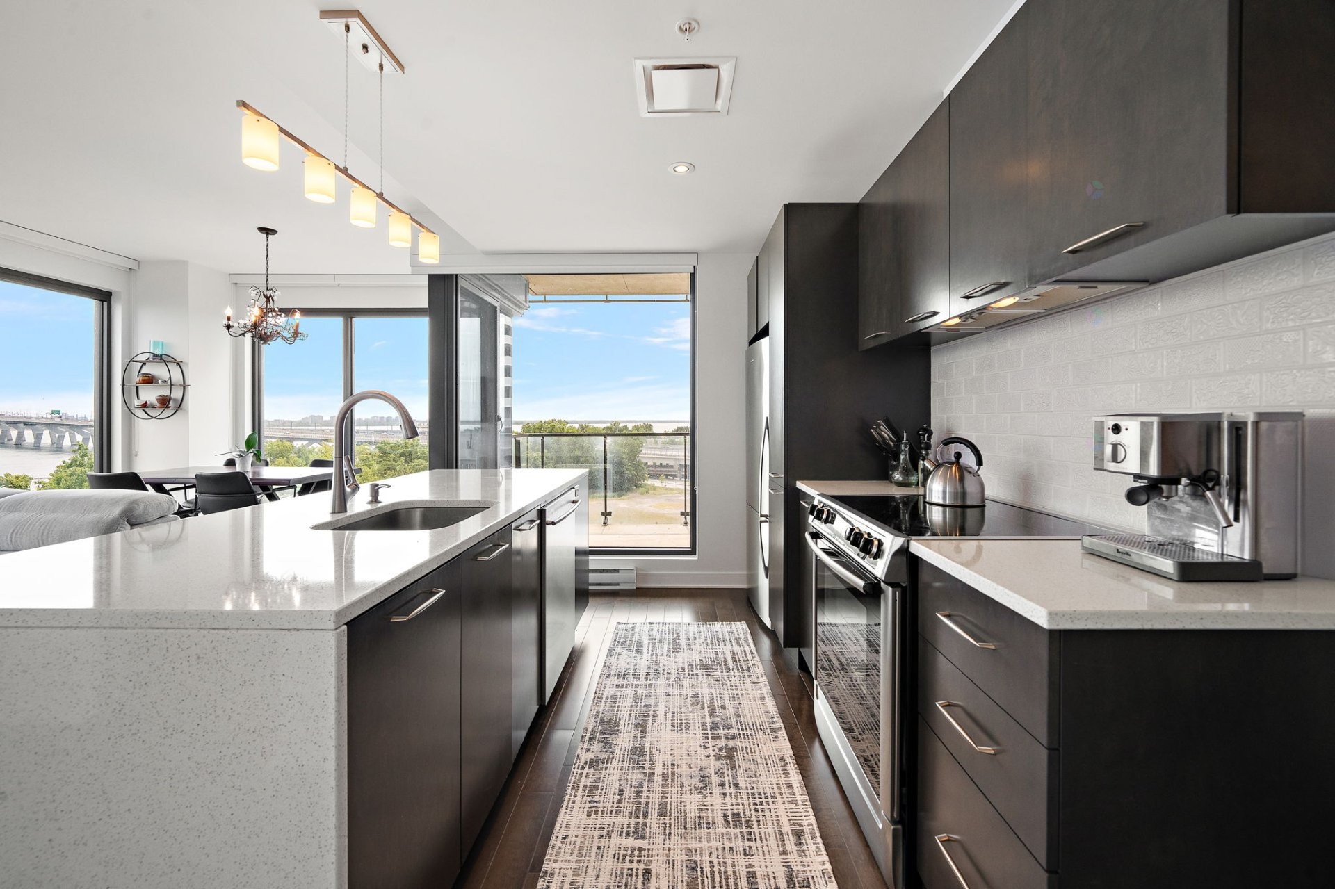 









299


Rue de la Rotonde

, 803,
Montréal (Verdun/Île-des-Soeurs),




QC
H3E0C6

