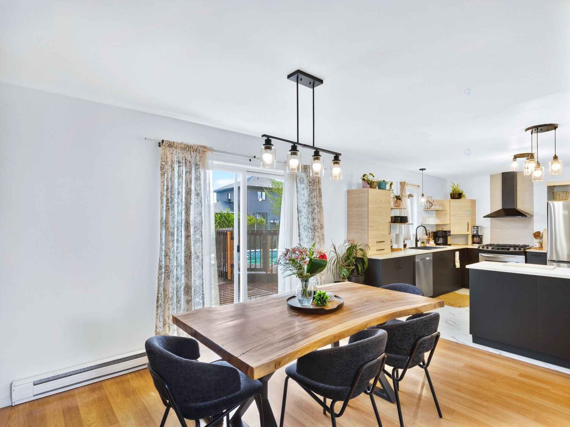 









1175


Rue des Pélicans

,
Sherbrooke (Brompton/Rock Forest/Saint-Élie/Deauville),




QC
J1R0M7

