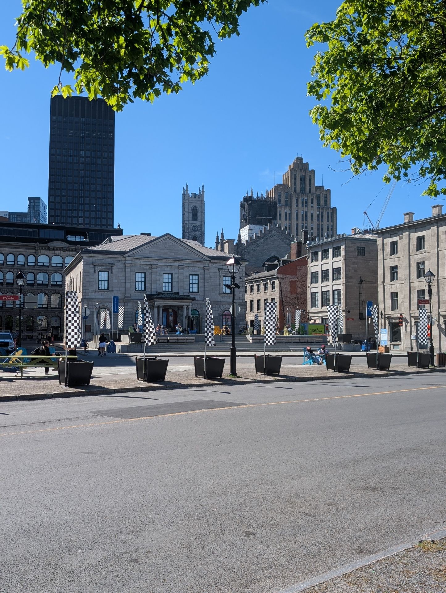 









711


Rue de la Commune O.

, 210,
Montréal (Ville-Marie),




QC
H3C0P1

