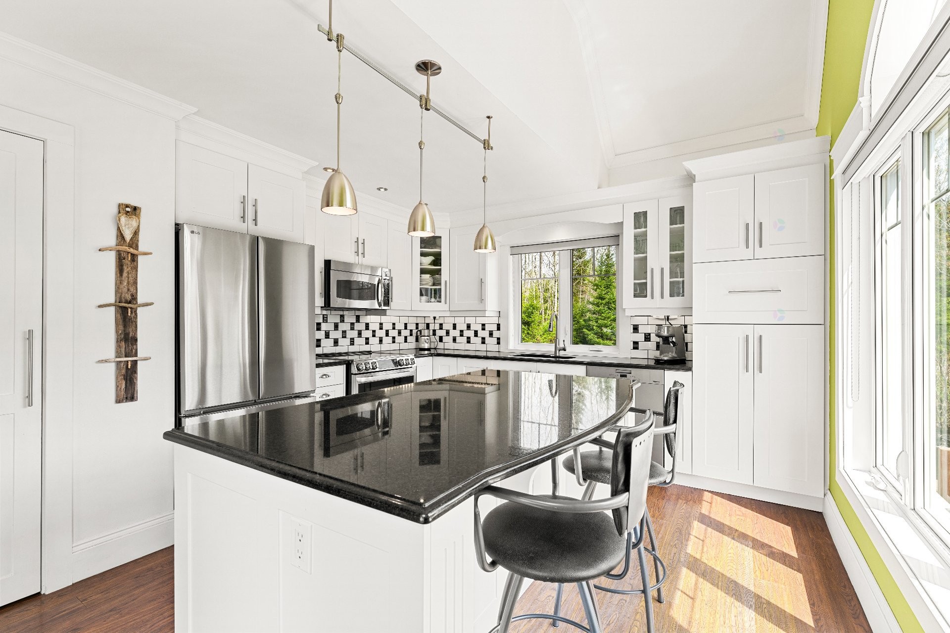 









71


Rue de la Rivière

,
Sainte-Catherine-de-Hatley,




QC
J0B1W0

