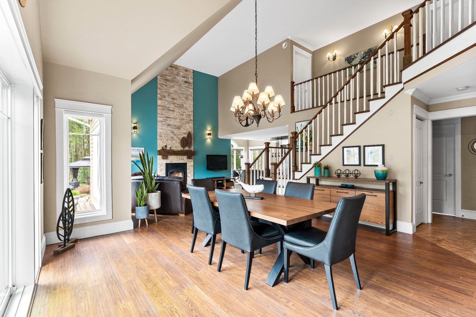 









71


Rue de la Rivière

,
Sainte-Catherine-de-Hatley,




QC
J0B1W0

