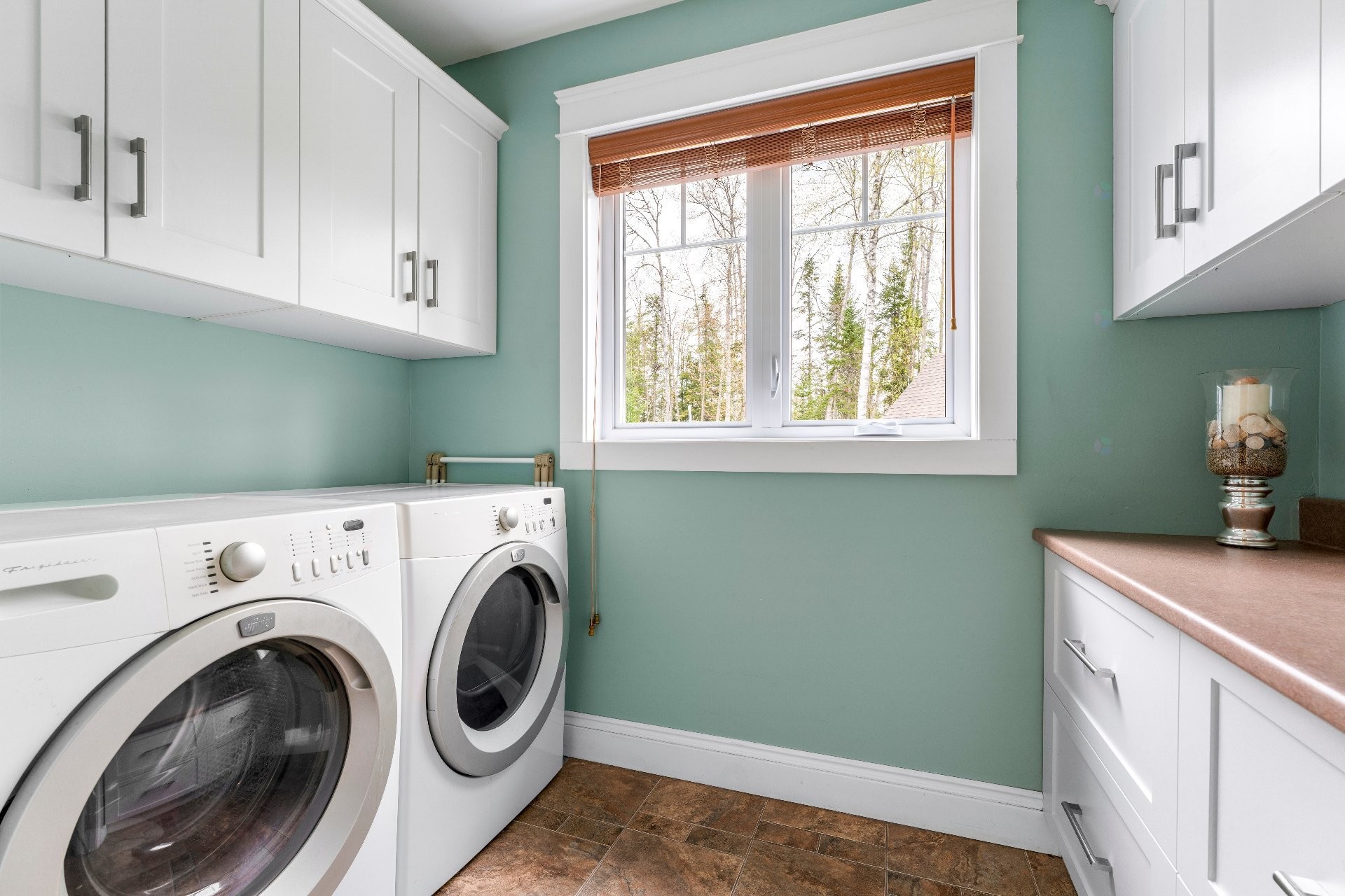 









71


Rue de la Rivière

,
Sainte-Catherine-de-Hatley,




QC
J0B1W0

