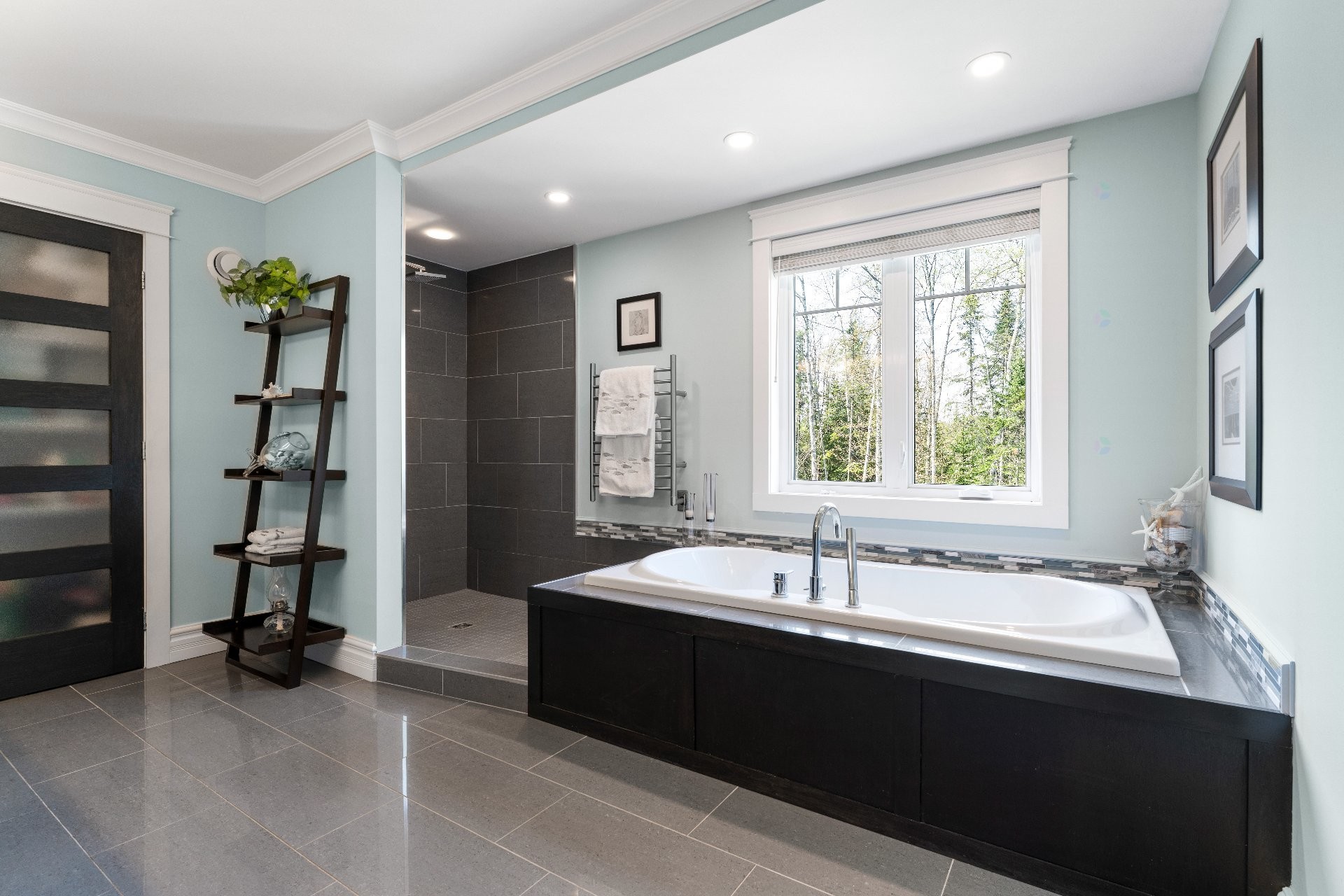 









71


Rue de la Rivière

,
Sainte-Catherine-de-Hatley,




QC
J0B1W0

