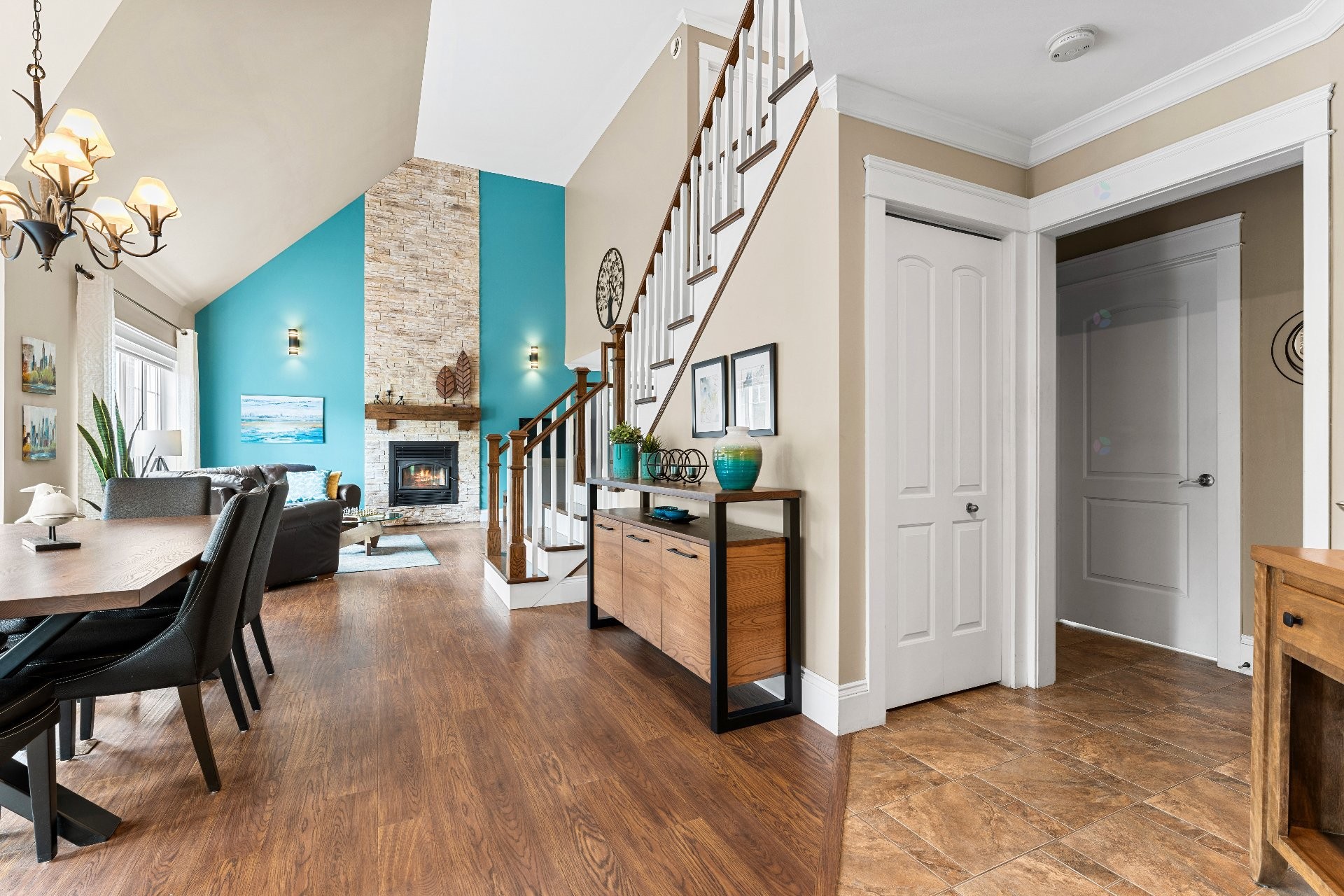 









71


Rue de la Rivière

,
Sainte-Catherine-de-Hatley,




QC
J0B1W0

