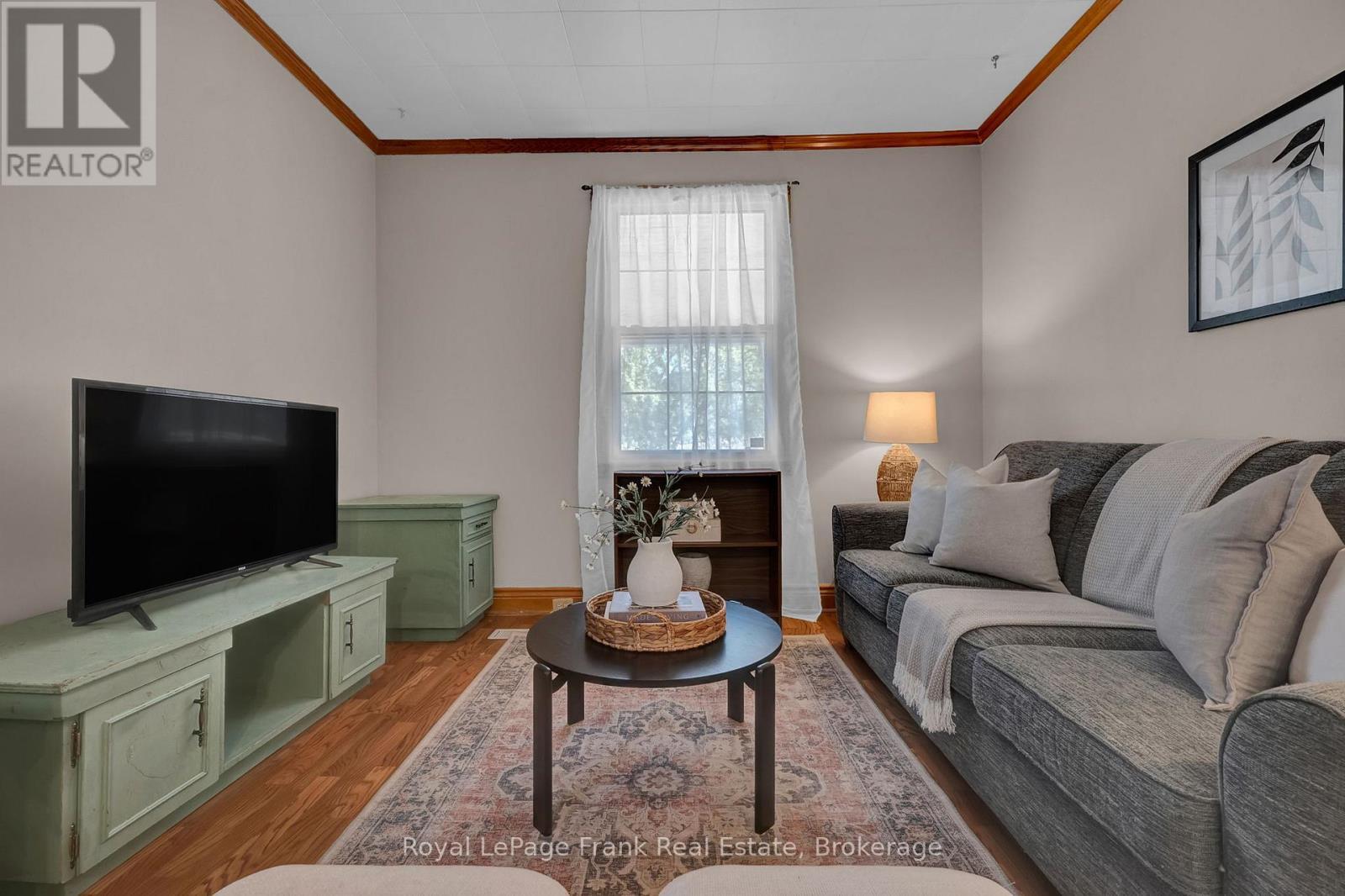












78 FISHER STREET

,
Oshawa (Central),




Ontario
L1H2V3

