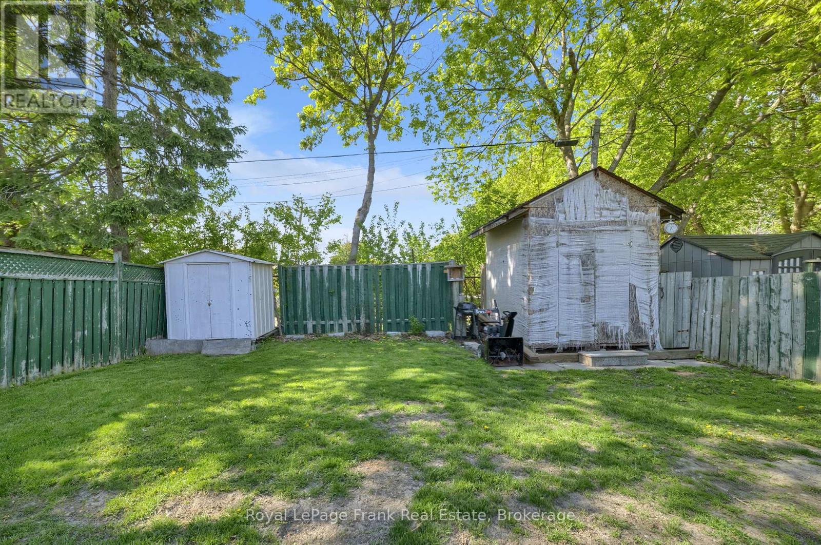 












78 FISHER STREET

,
Oshawa (Central),




Ontario
L1H2V3

