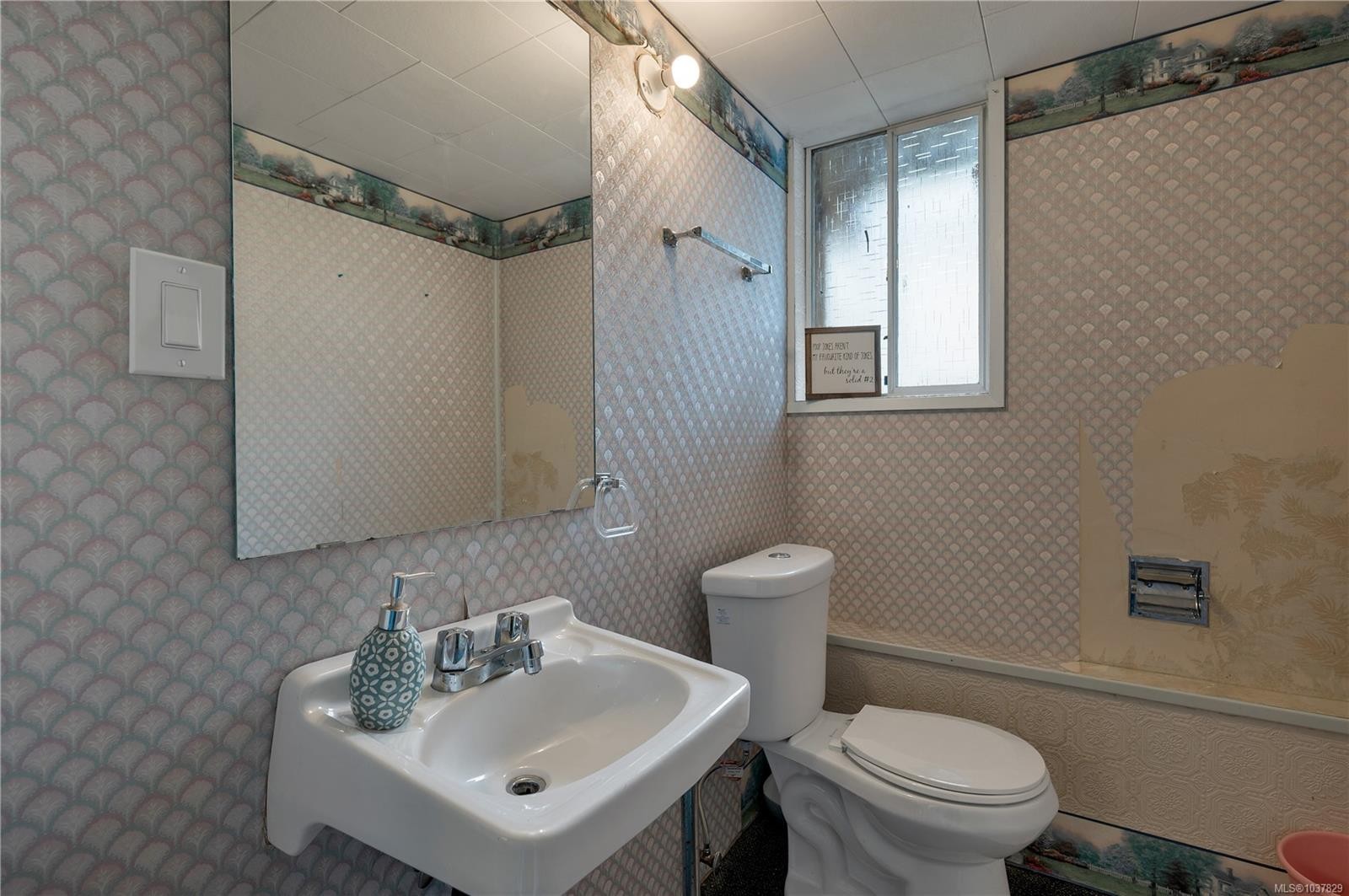 









880


Galerno

Rd,
Campbell River,




BC
V9W 5J4


