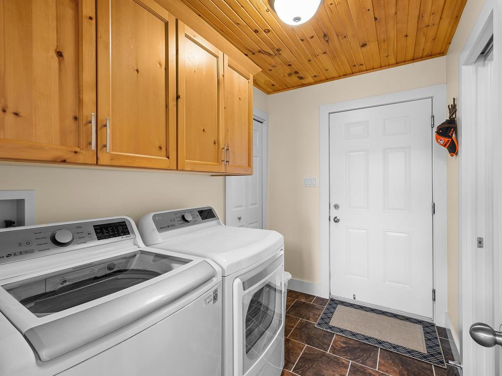 












86 SEASIDE Drive

,
Malpeque,




PE
C0B 1M0

