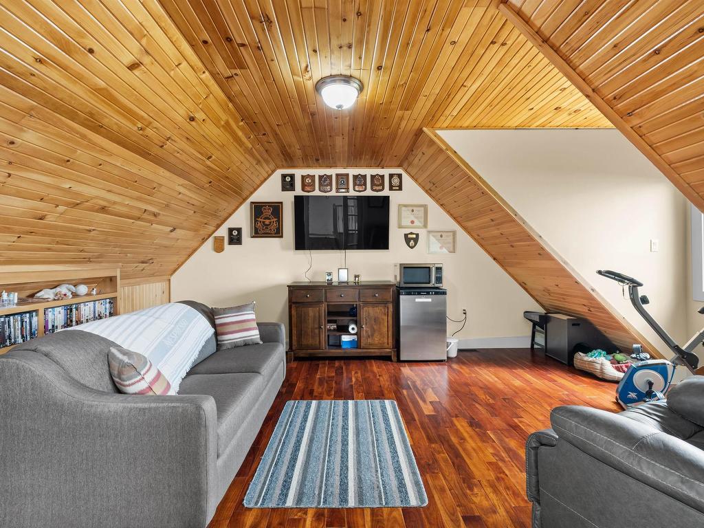 












86 SEASIDE Drive

,
Malpeque,




PE
C0B 1M0

