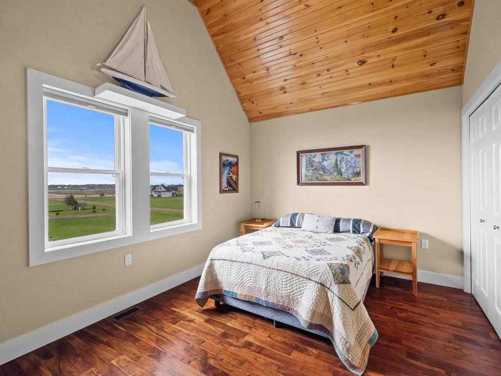 












86 SEASIDE Drive

,
Malpeque,




PE
C0B 1M0

