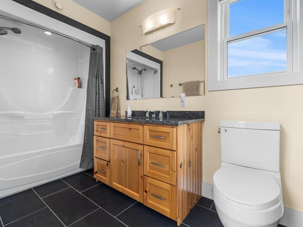 












86 SEASIDE Drive

,
Malpeque,




PE
C0B 1M0

