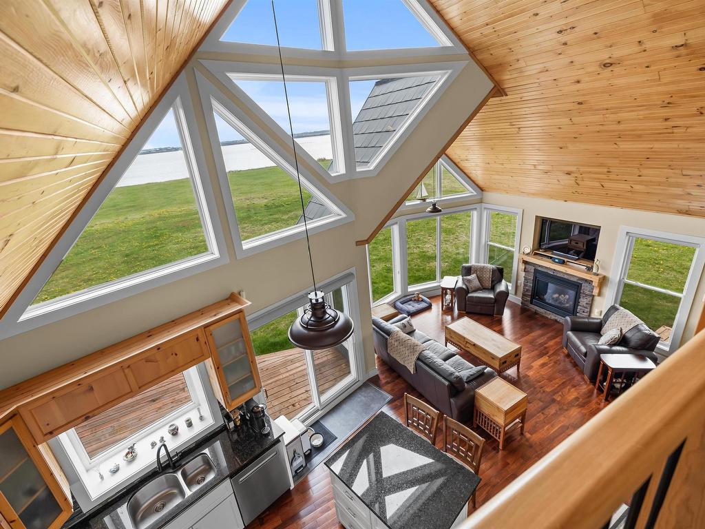












86 SEASIDE Drive

,
Malpeque,




PE
C0B 1M0

