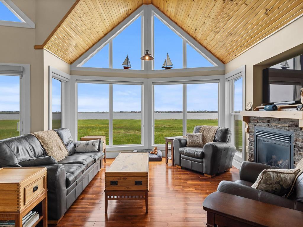 












86 SEASIDE Drive

,
Malpeque,




PE
C0B 1M0

