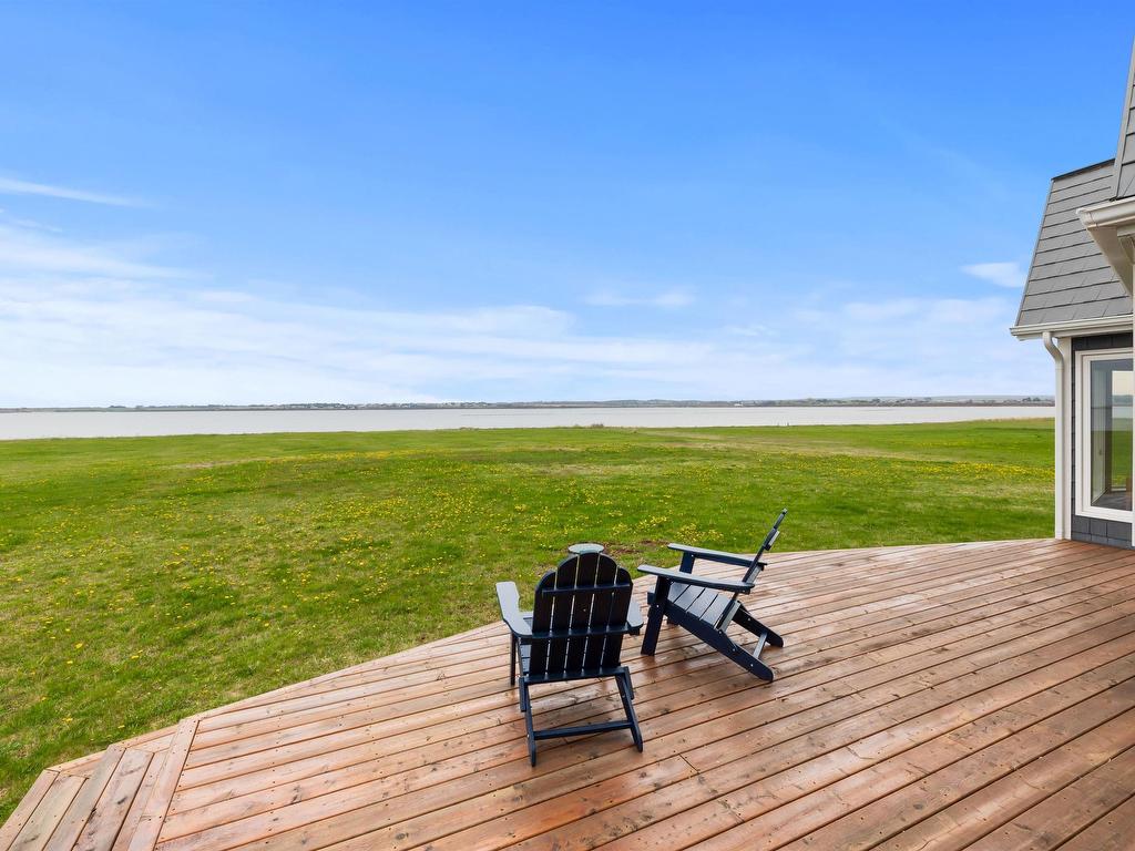 












86 SEASIDE Drive

,
Malpeque,




PE
C0B 1M0

