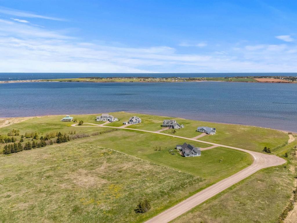 












86 SEASIDE Drive

,
Malpeque,




PE
C0B 1M0


