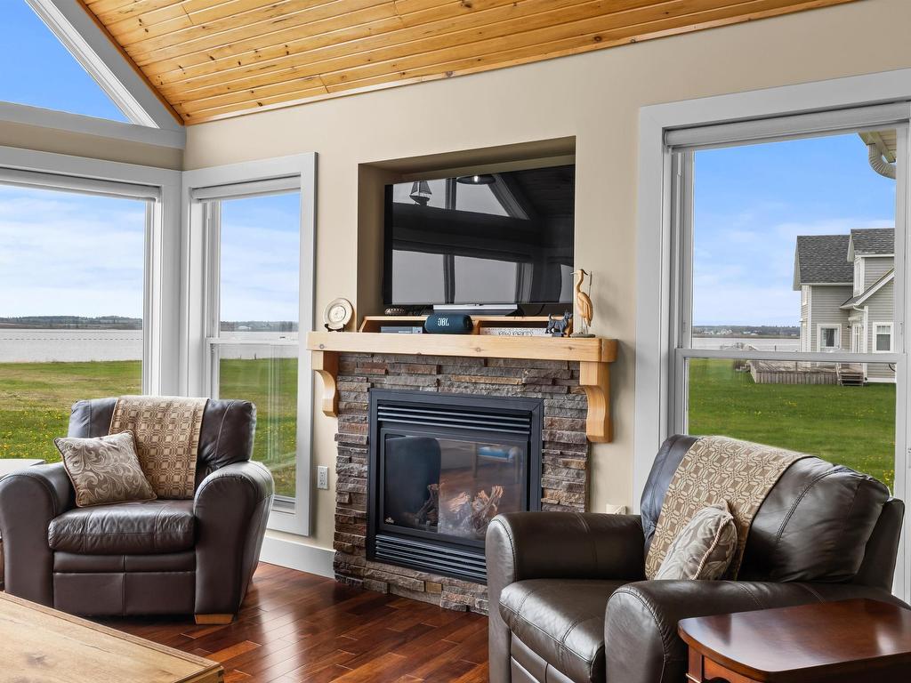 












86 SEASIDE Drive

,
Malpeque,




PE
C0B 1M0

