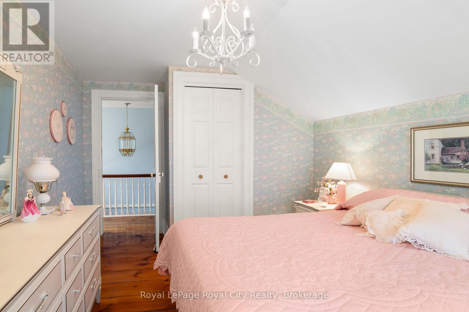 












4963 SIXTH LINE

,
Guelph/Eramosa,







Ontario
N0B2K0

