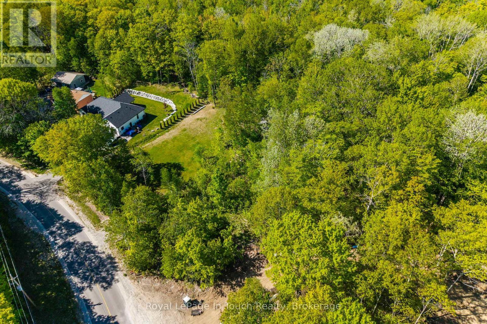 












1536 CHAMPLAIN ROAD

,
Tiny,







Ontario
L9M0C1

