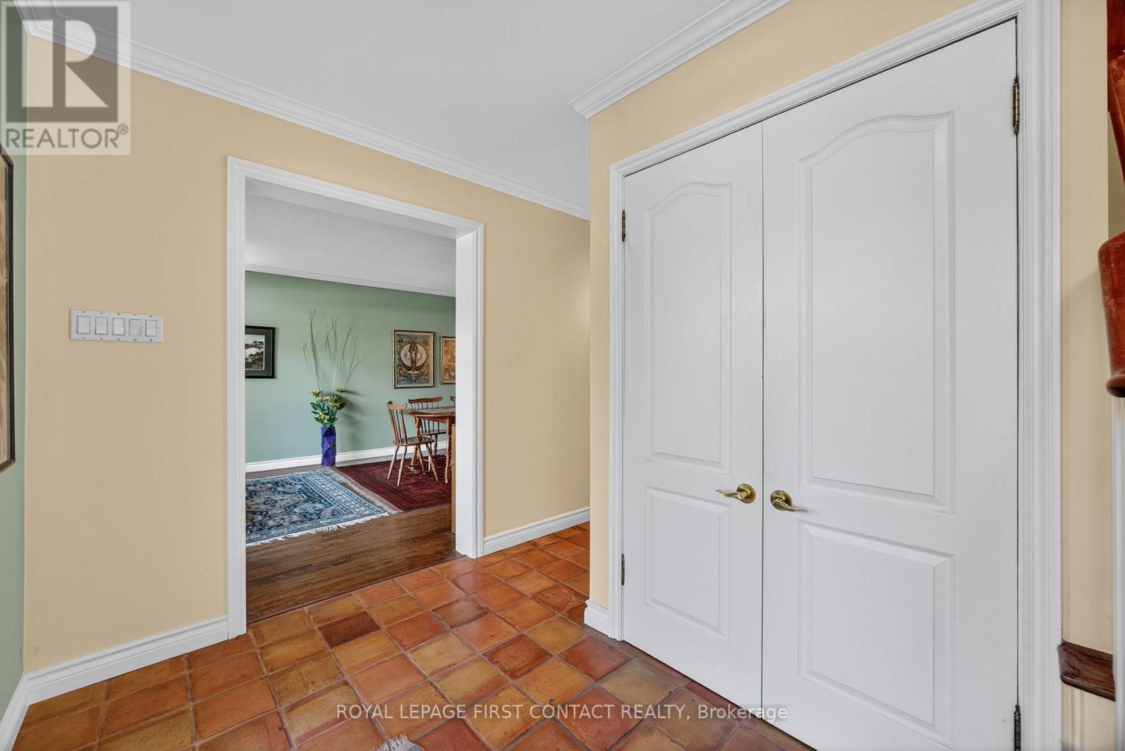 












7 MAPLECREST ROAD

,
Springwater,




Ontario
L9X0P8

