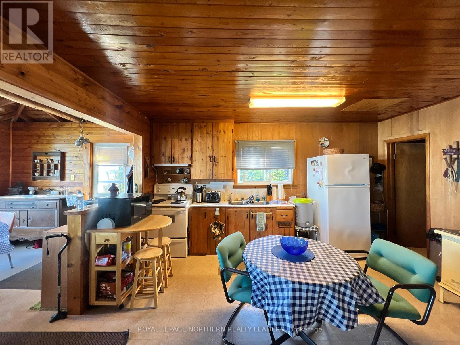 












633 LECLAIR AVENUE

,
Timmins (MTJ - Kamiskotia),




Ontario
P4R0C1


