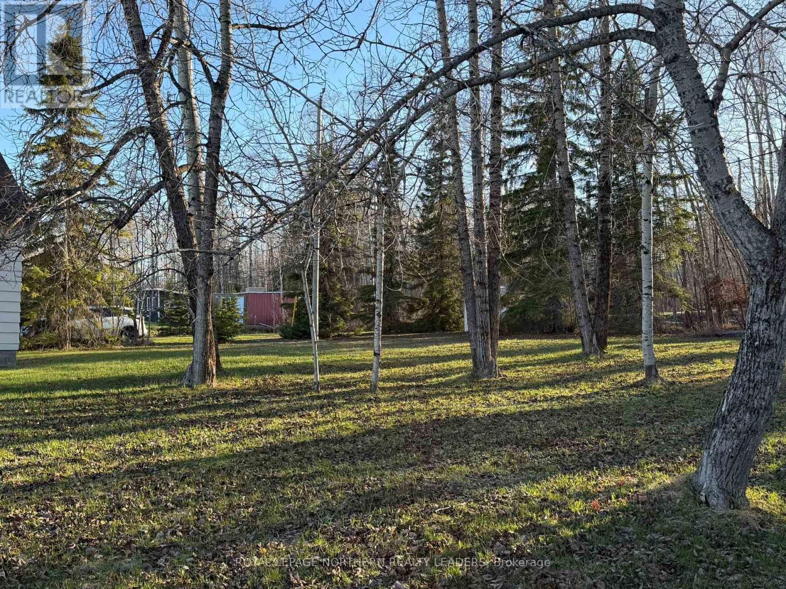 












633 LECLAIR AVENUE

,
Timmins (MTJ - Kamiskotia),




Ontario
P4R0C1

