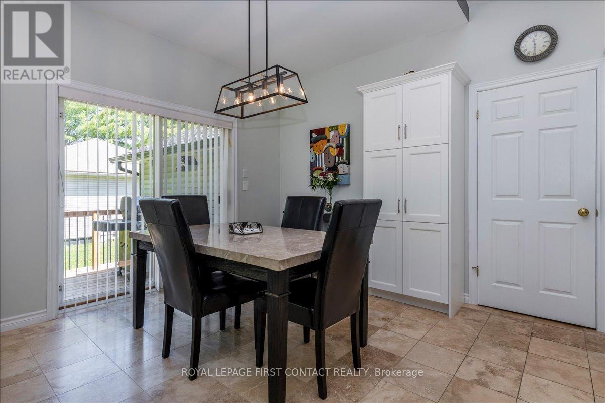 












6 MARTYN DRIVE

,
Wasaga Beach,




Ontario
L9Z1N4

