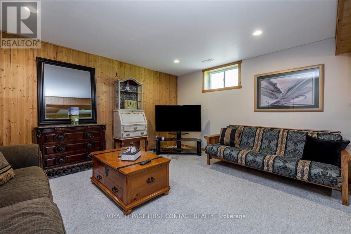 












6 MARTYN DRIVE

,
Wasaga Beach,




Ontario
L9Z1N4

