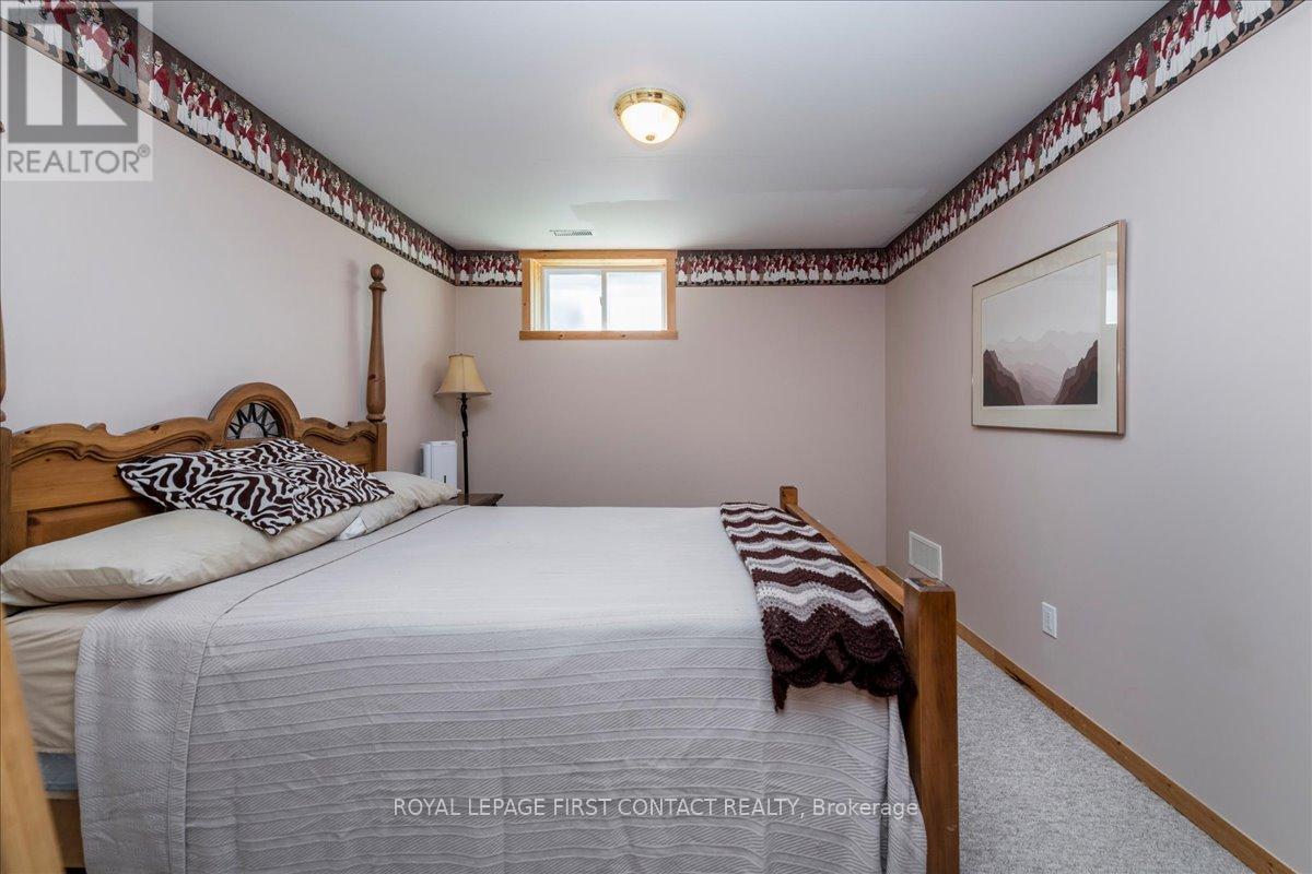 












6 MARTYN DRIVE

,
Wasaga Beach,




Ontario
L9Z1N4

