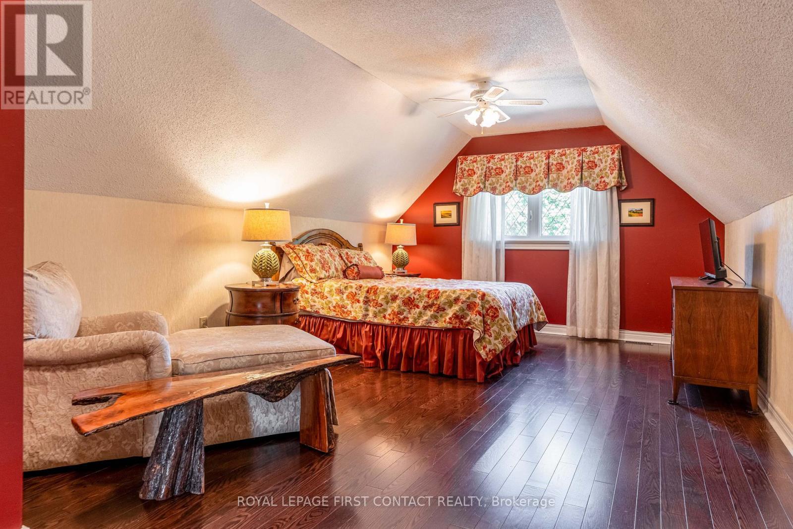 












41 MARILYN STREET

,
Caledon,




Ontario
L7C1H5

