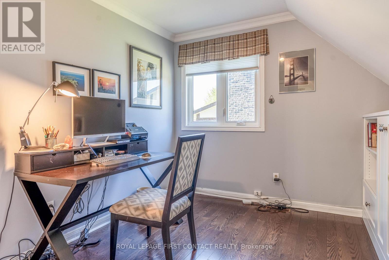 












41 MARILYN STREET

,
Caledon,




Ontario
L7C1H5

