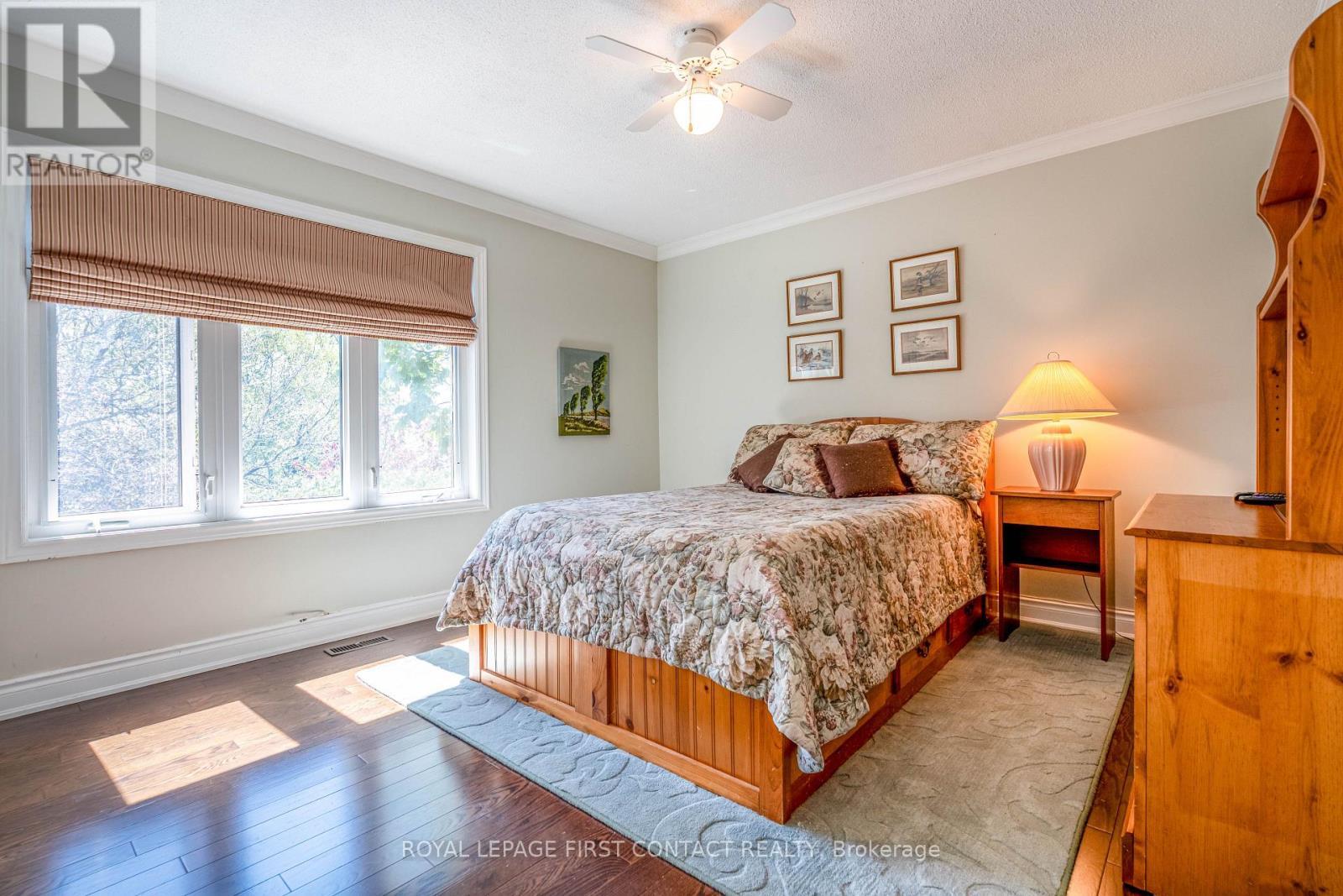 












41 MARILYN STREET

,
Caledon,




Ontario
L7C1H5

