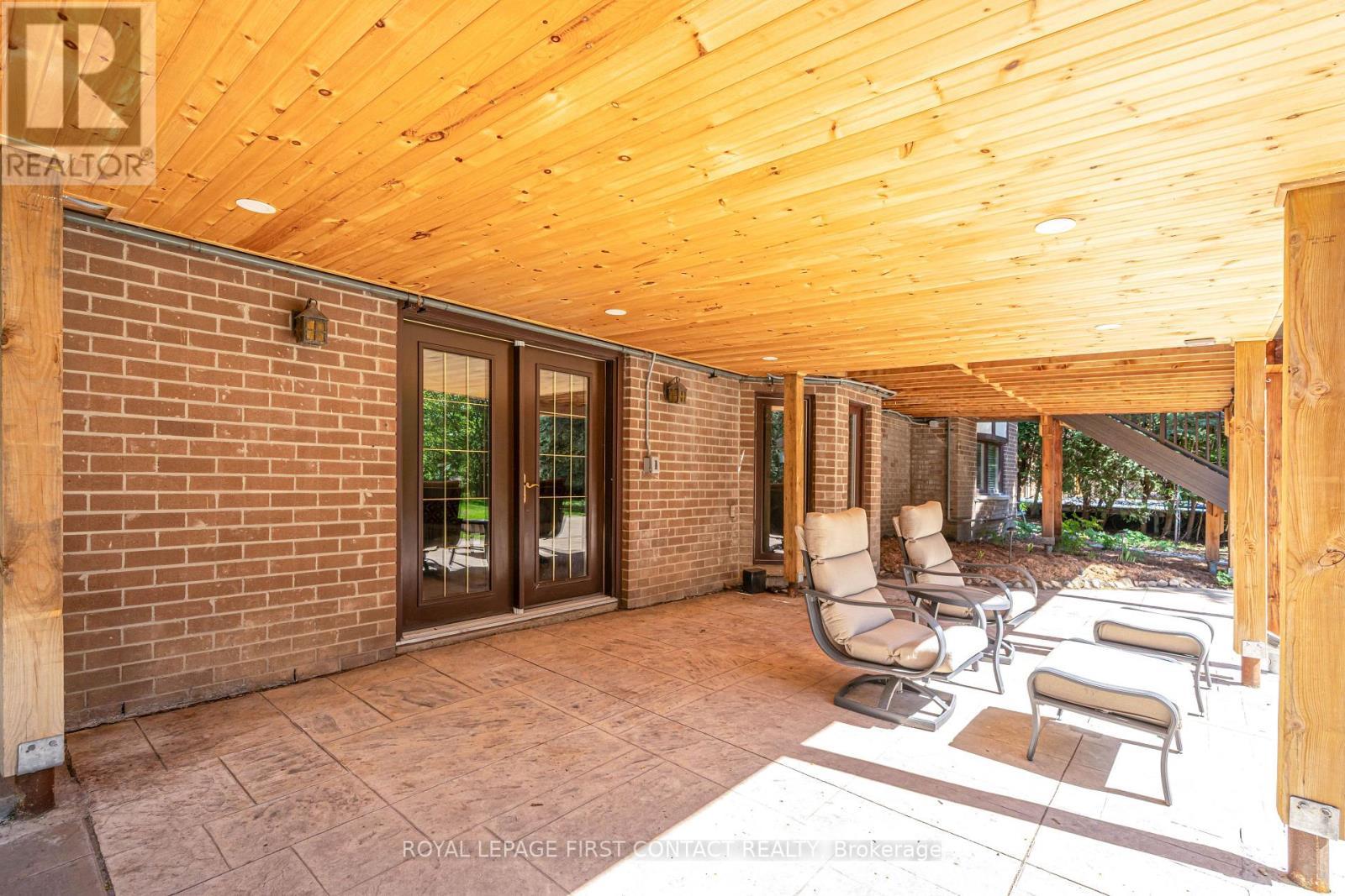 












41 MARILYN STREET

,
Caledon,




Ontario
L7C1H5

