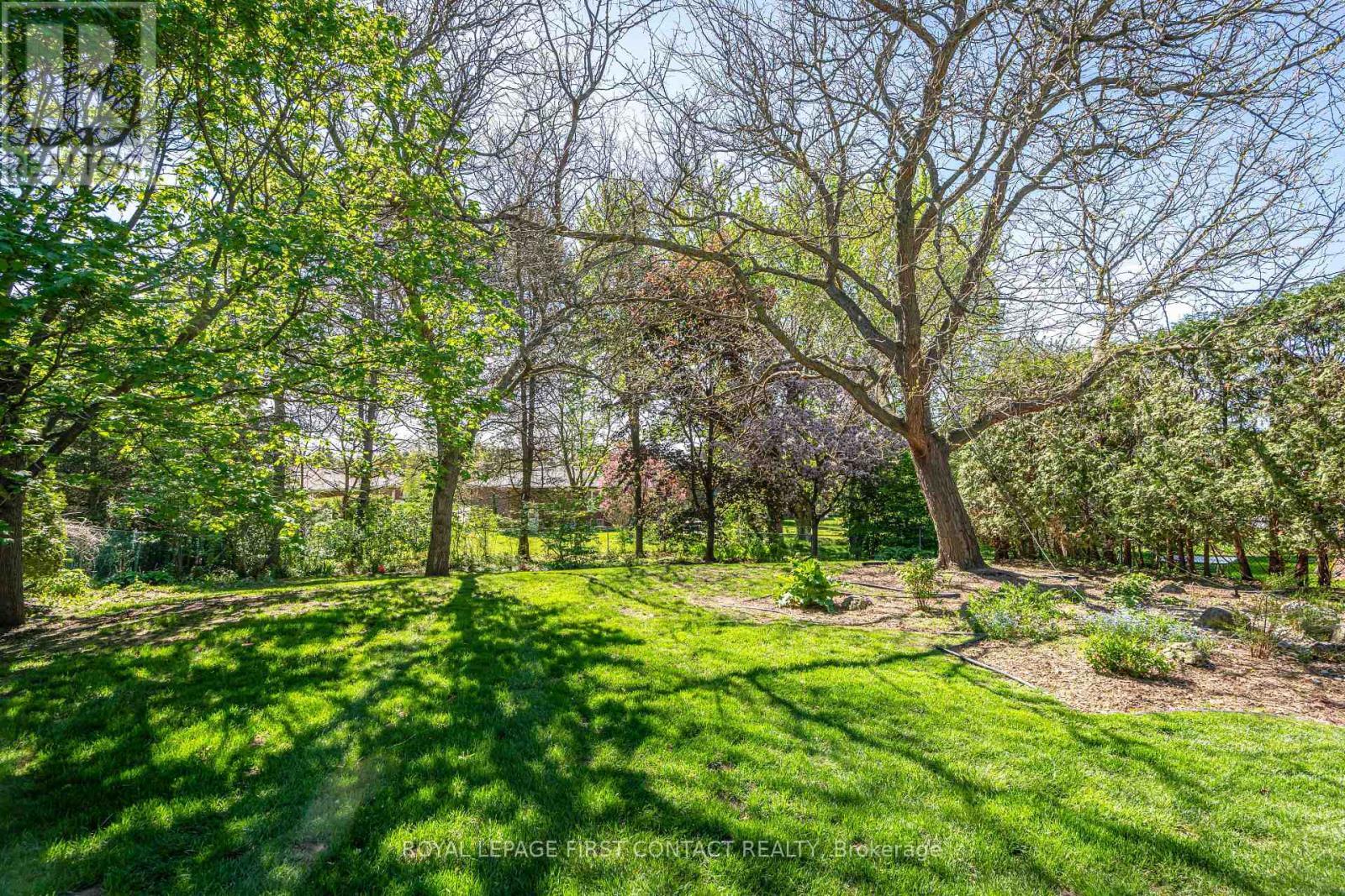 












41 MARILYN STREET

,
Caledon,




Ontario
L7C1H5

