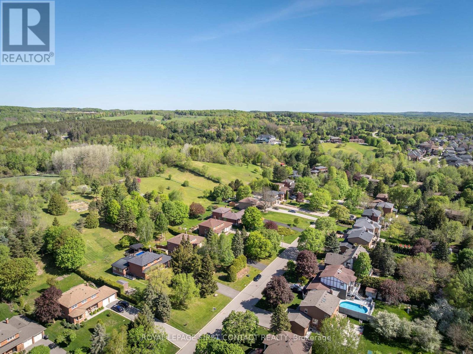 












41 MARILYN STREET

,
Caledon,




Ontario
L7C1H5

