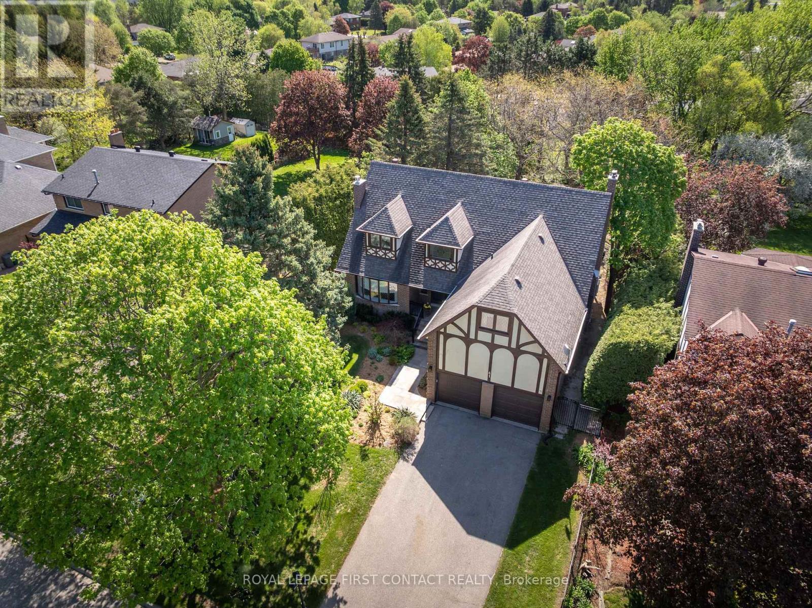 












41 MARILYN STREET

,
Caledon,




Ontario
L7C1H5

