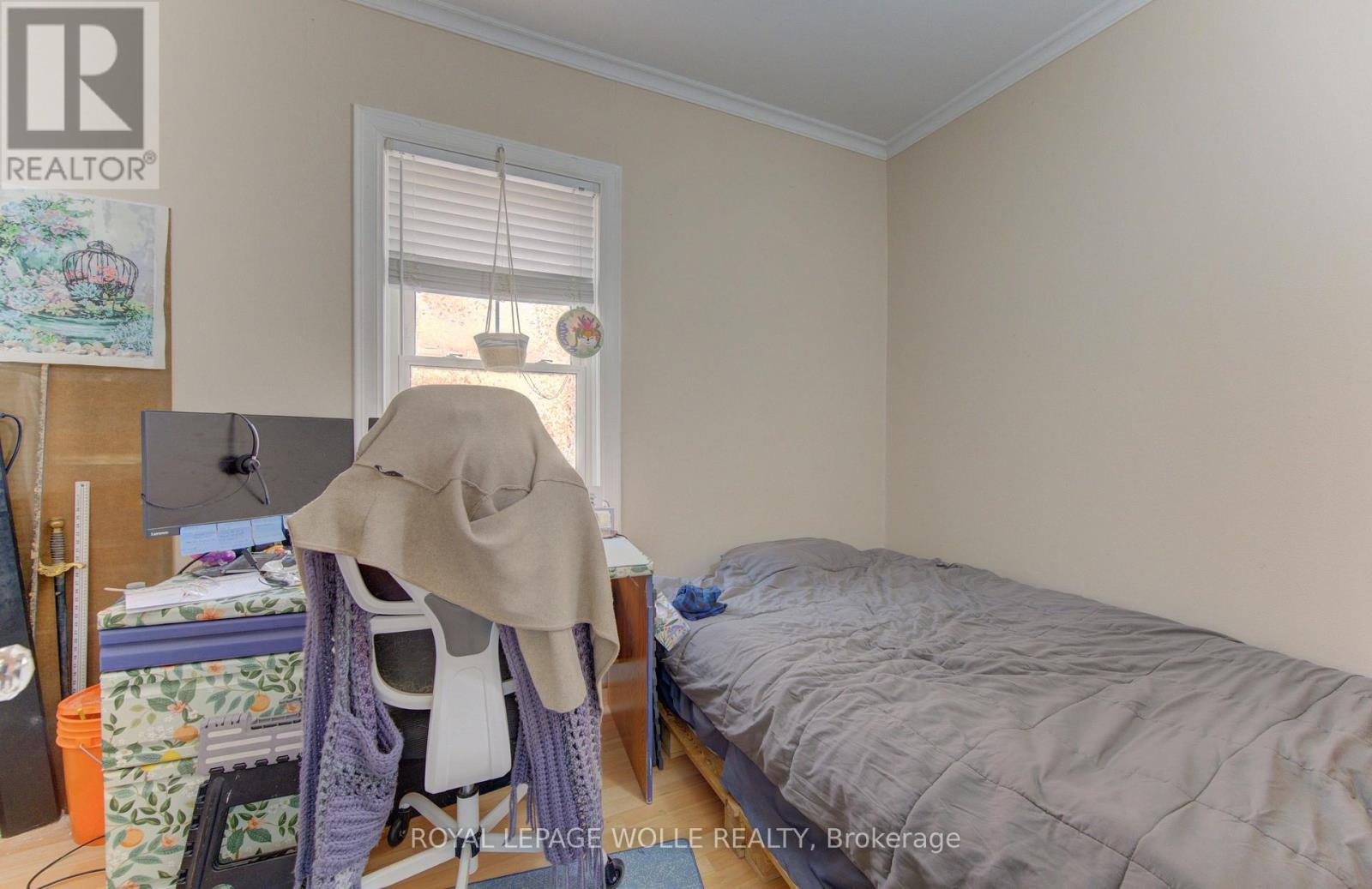 












48 BREITHAUPT STREET

,
Kitchener,




Ontario
N2H5G6

