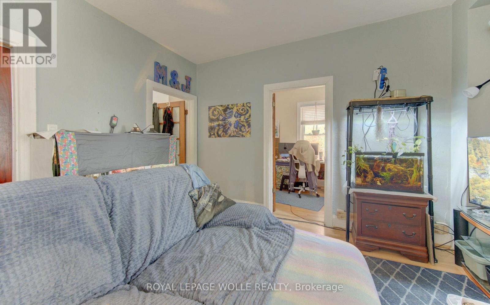 












48 BREITHAUPT STREET

,
Kitchener,




Ontario
N2H5G6

