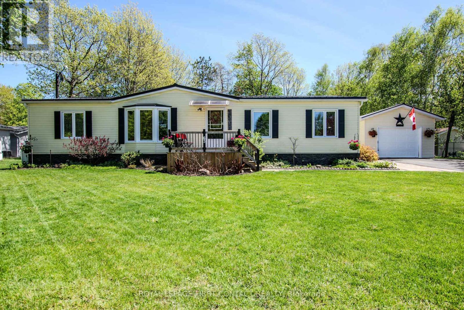 












63 - 5411 ELLIOTT SIDE ROAD

,
Tay,




Ontario
L4N4K3

