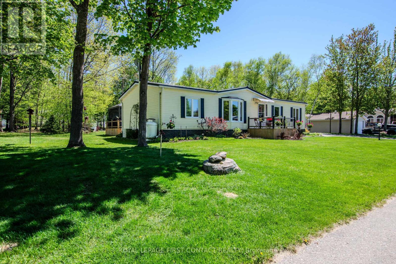 












63 - 5411 ELLIOTT SIDE ROAD

,
Tay,




Ontario
L4N4K3

