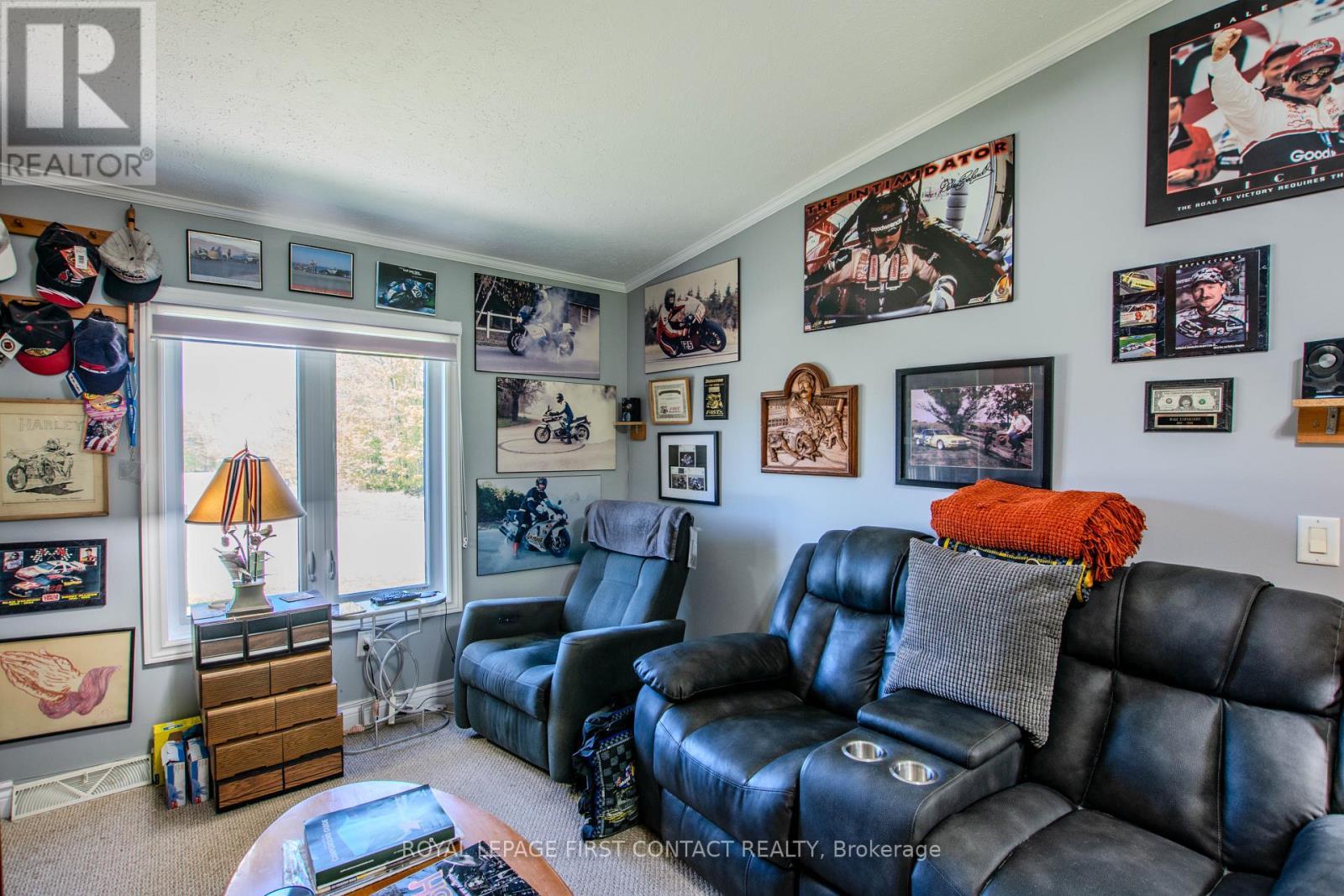 












63 - 5411 ELLIOTT SIDE ROAD

,
Tay,




Ontario
L4N4K3

