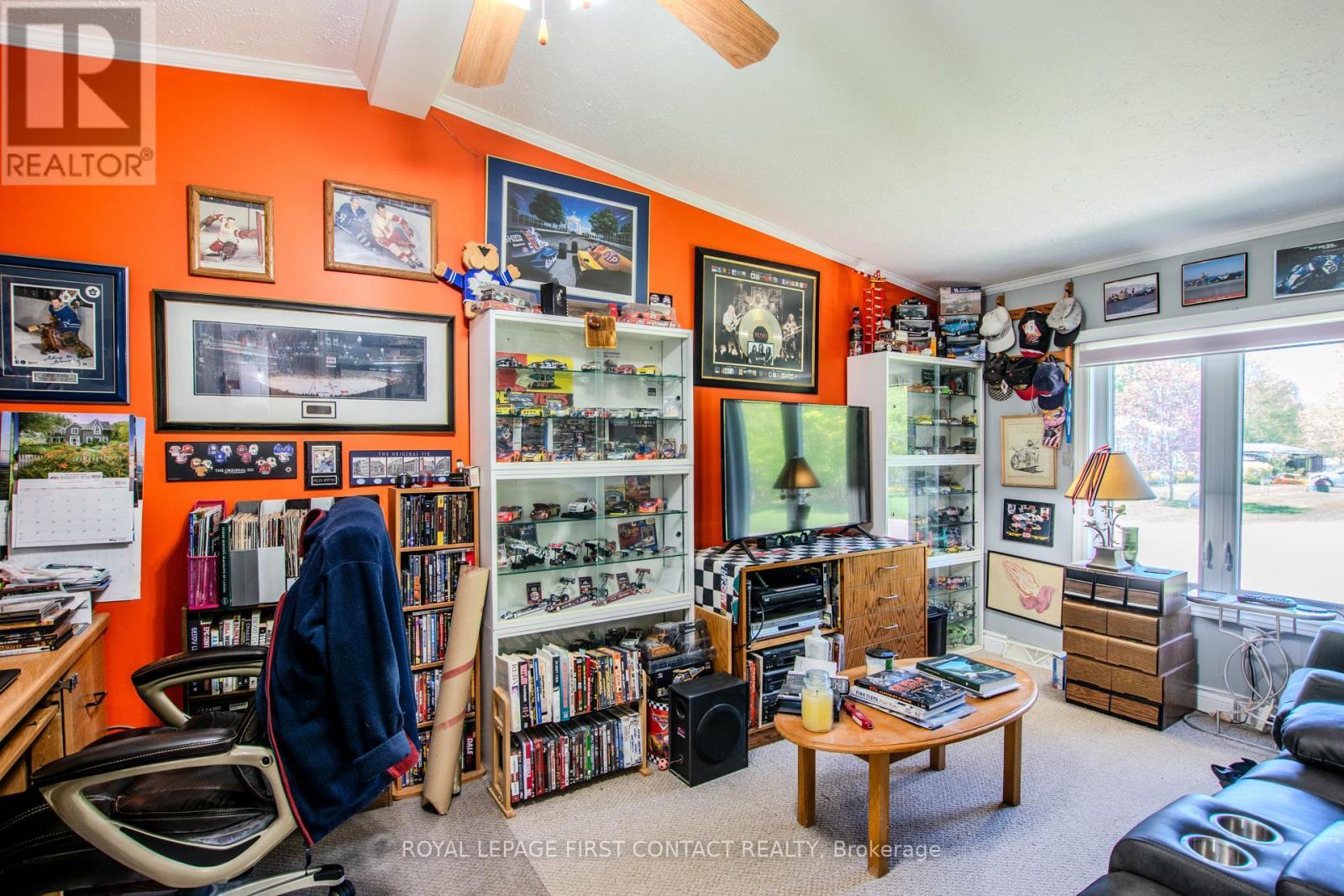 












63 - 5411 ELLIOTT SIDE ROAD

,
Tay,




Ontario
L4N4K3


