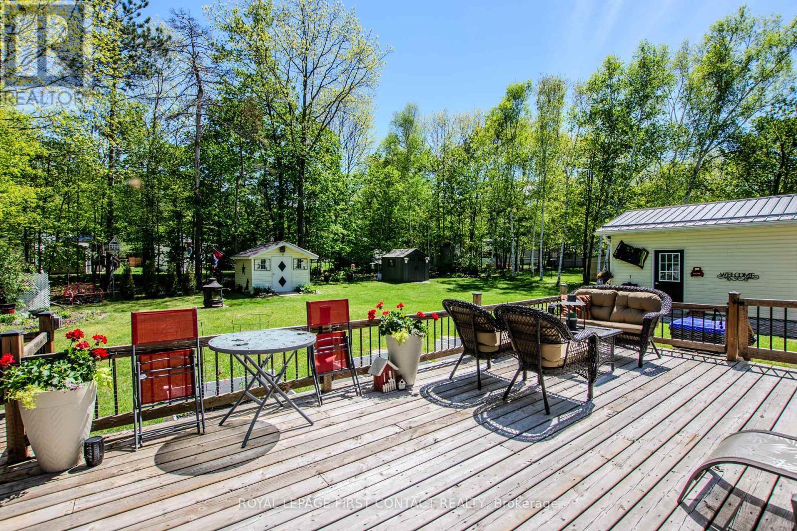 












63 - 5411 ELLIOTT SIDE ROAD

,
Tay,




Ontario
L4N4K3


