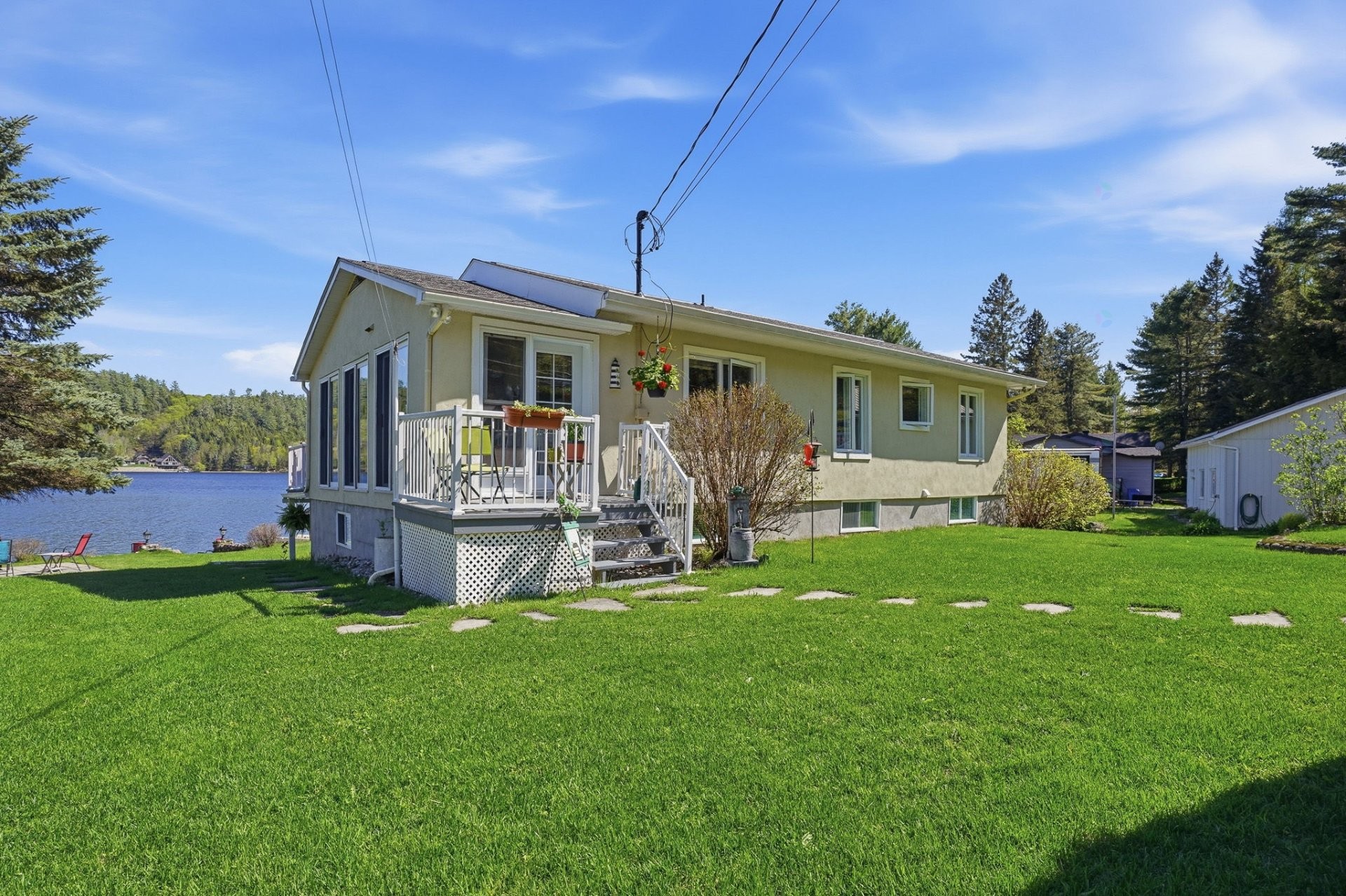 









940


4e Rang S.

,
Lac-Simon,




QC
J0V1E0

