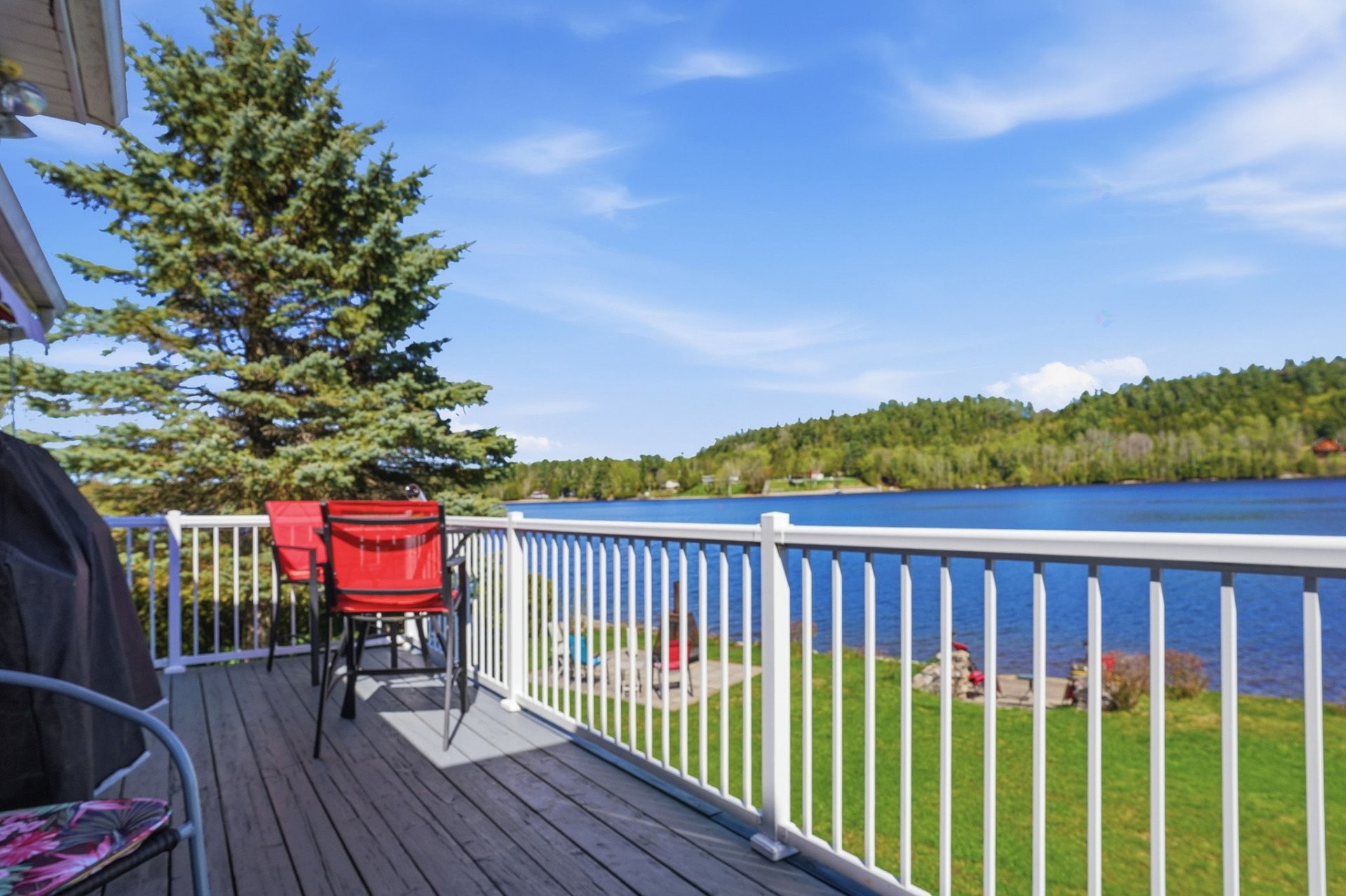 









940


4e Rang S.

,
Lac-Simon,




QC
J0V1E0

